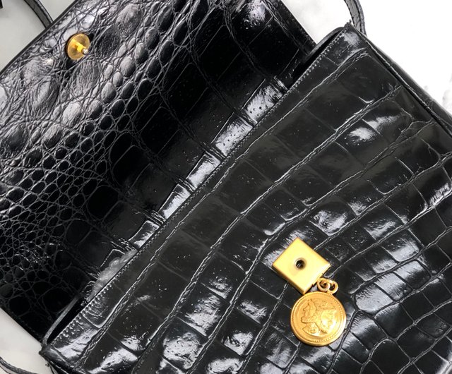 日本直送 名牌中古包 】 FENDI フェンディ ギリシャモチーフ クロコ型