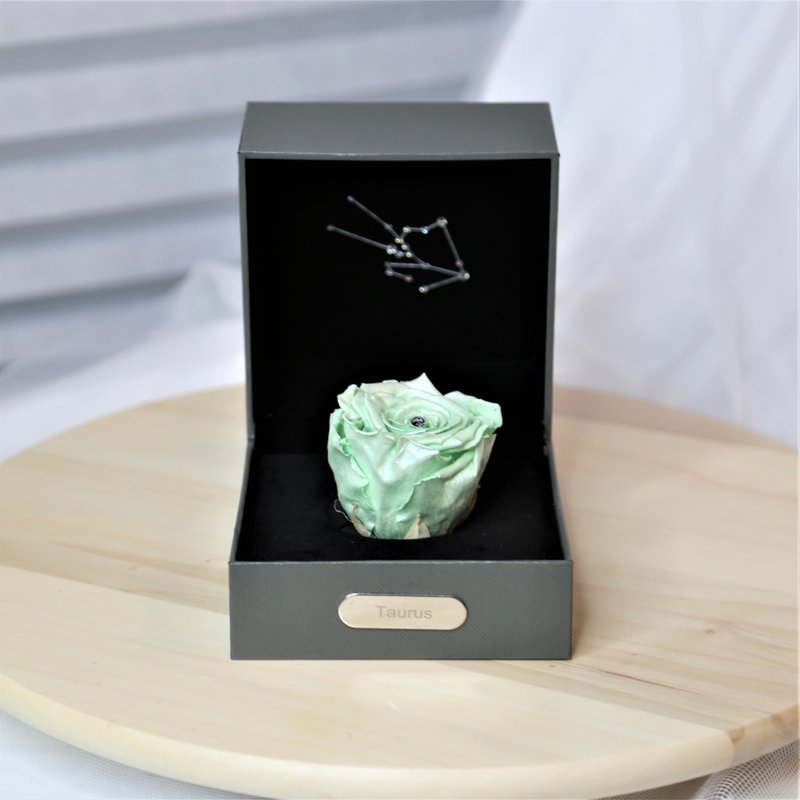 Taurus Taurus | Single Layer Preserved Flower Constellation Gift Box - ช่อดอกไม้แห้ง - พืช/ดอกไม้ สีเขียว