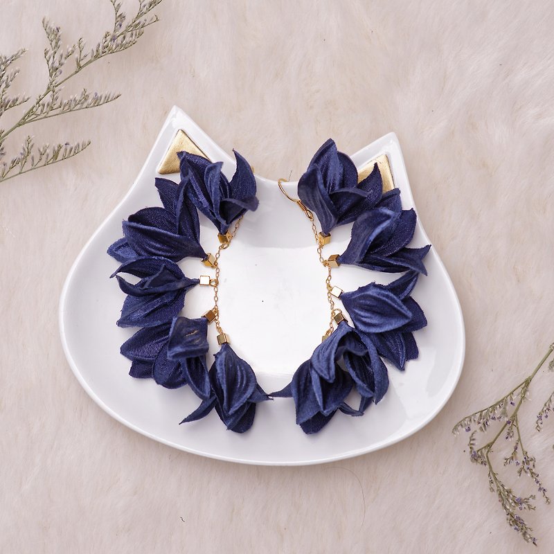| Samantha  | Earrings - Fabric flowers - Earrings & Clip-ons - Other Materials Blue