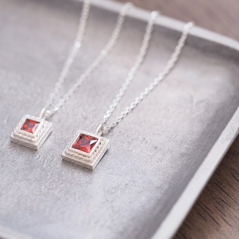 2 pieces set / Square Garnet Twisted Pair Necklace Silver 925 - สร้อยคอ - โลหะ สีแดง