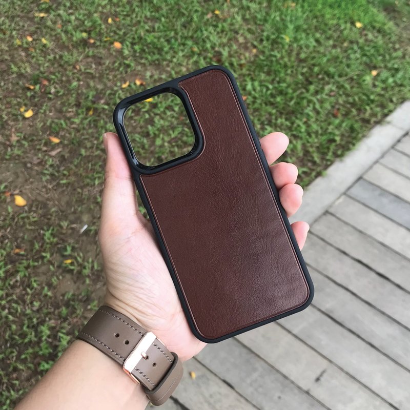 【iPhone Case】Brown Calf | Shockproof | Handmade Leather in Hong Kong - เคส/ซองมือถือ - หนังแท้ สีนำ้ตาล