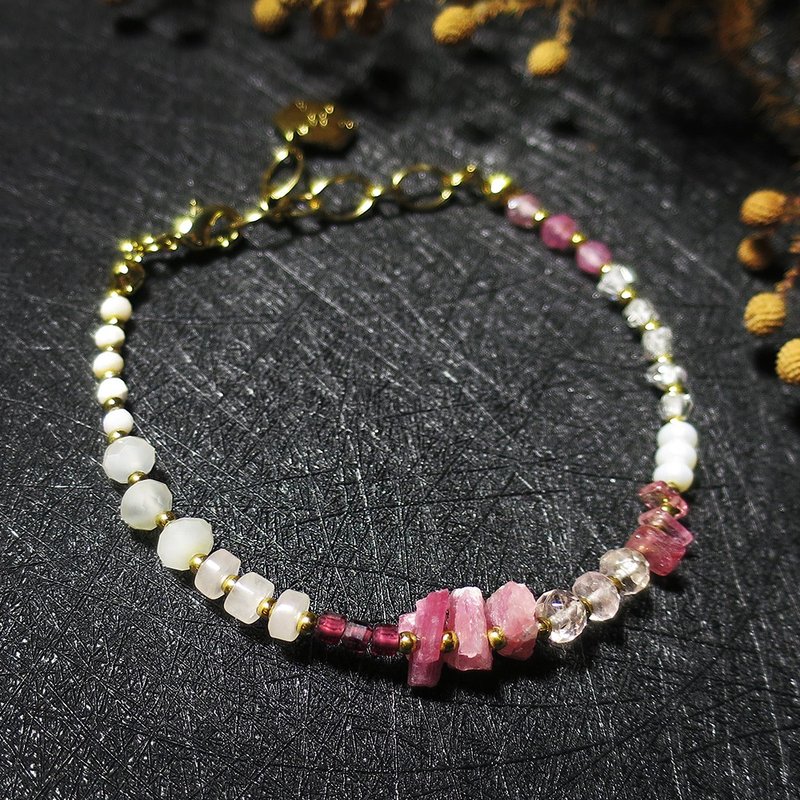 VIIART. Sea of ​​flowers. Crystal Tourmaline Moonstone Vintage Gold Bracelet - Bracelets - Copper & Brass Pink