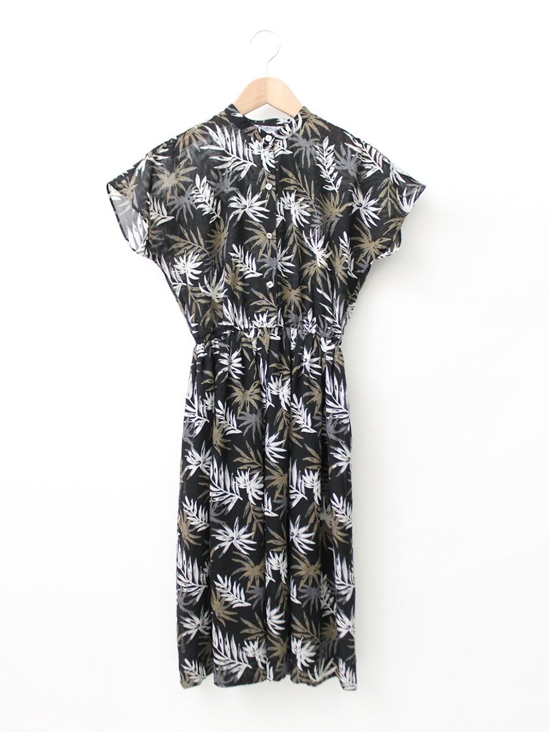 【RE0614D1281】 early summer Japanese system elegant leaves printed black shoulder short-sleeved ancient dress - One Piece Dresses - Polyester Black