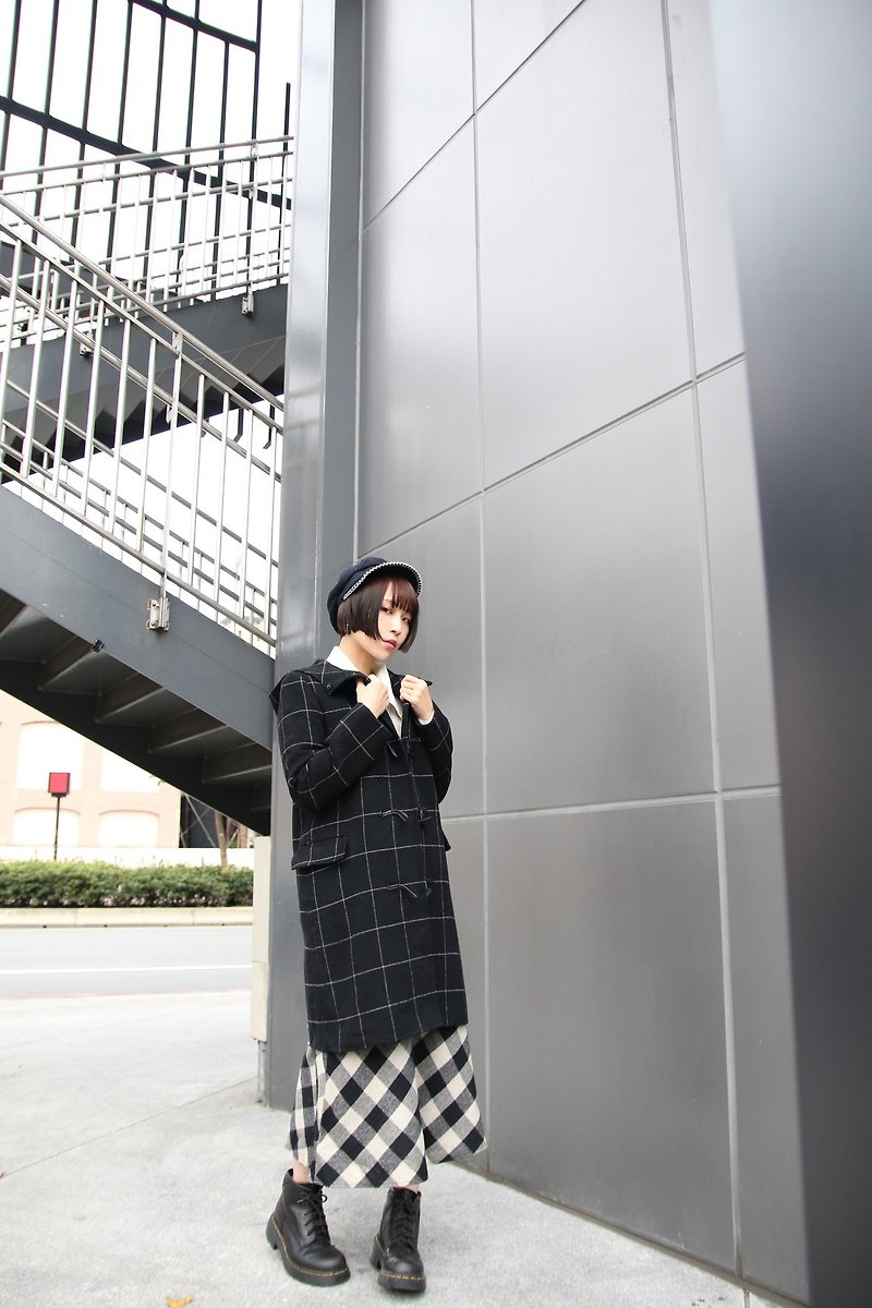 Back to Green:: Black plaid horn buckle coat / / vintage coat - Women's Casual & Functional Jackets - Wool 