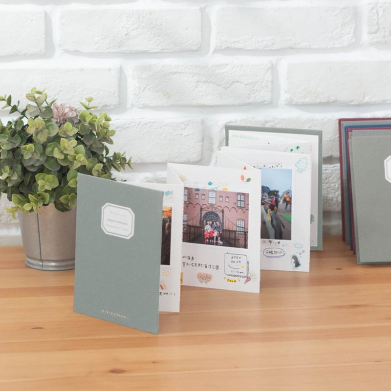 Customized pull-page handmade photo album set [Willow Green Gray] photo book/couple/birthday/anniversary gift - Photo Albums & Books - Paper 