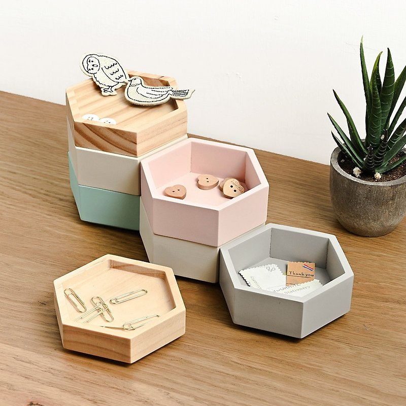 Kerata 精巧雙層六角收納盒 沉穩灰 - 居家收納/收納盒/收納用品 - 樹脂 灰色