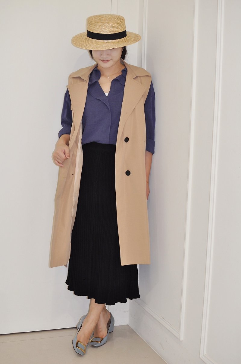 Flat 135 X Taiwanese designer autumn British style cotton Khaki trench coat version vest - เสื้อสูท/เสื้อคลุมยาว - ผ้าฝ้าย/ผ้าลินิน สีกากี