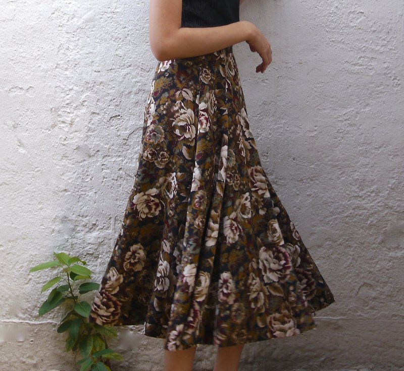 FOAKヴィンテージバロックの花柄スカートと絹のような生地 - スカート - コットン・麻 多色