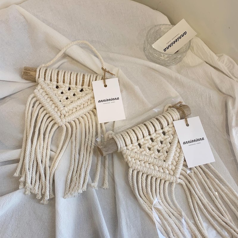Macrame 編織 原木 三角 簡約 自然 吊飾 中型掛飾 - 擺飾/家飾品 - 棉．麻 白色