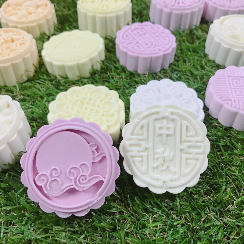 Mid-autumn moon cake essential oil diffuser Stone decoration - น้ำหอม - ปูน ขาว