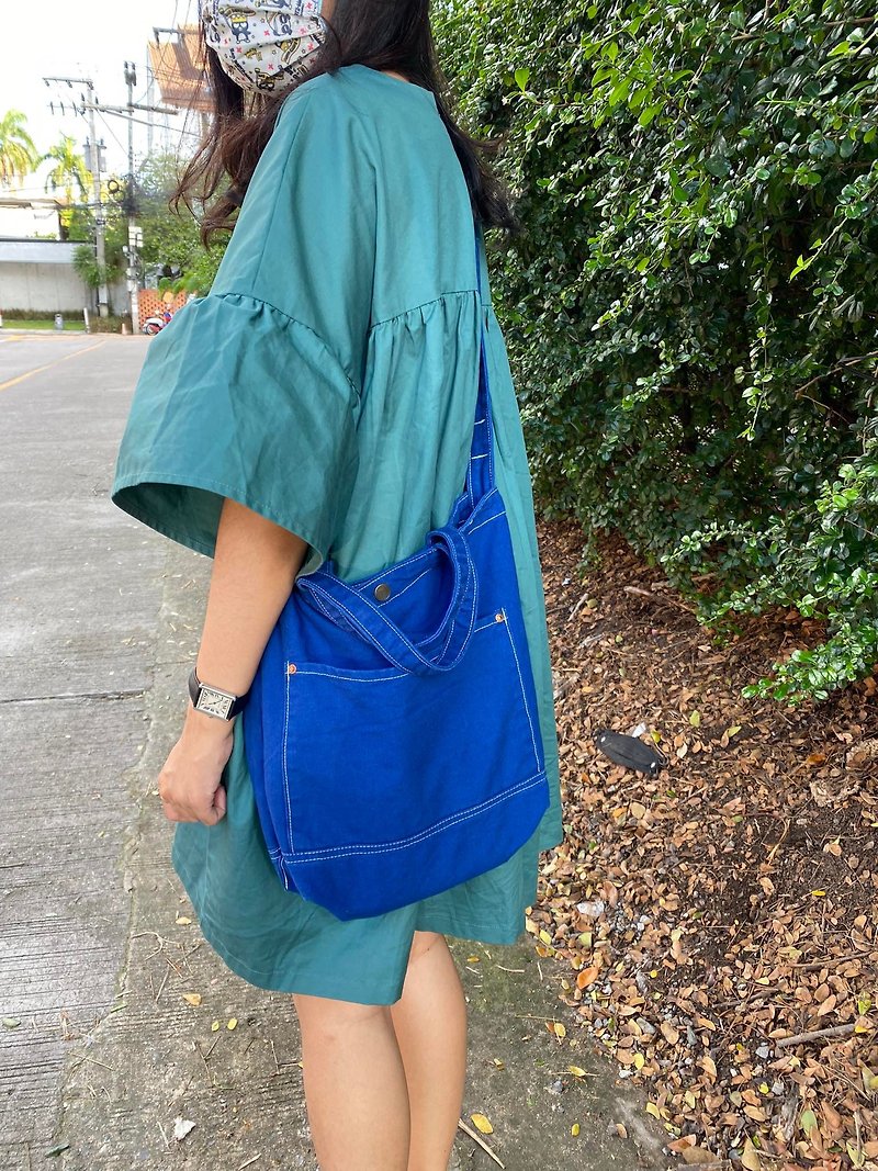 Cobalt Blue Little Canvas Tote / Weekend bag / Shopping bag - กระเป๋าแมสเซนเจอร์ - ผ้าฝ้าย/ผ้าลินิน สีน้ำเงิน