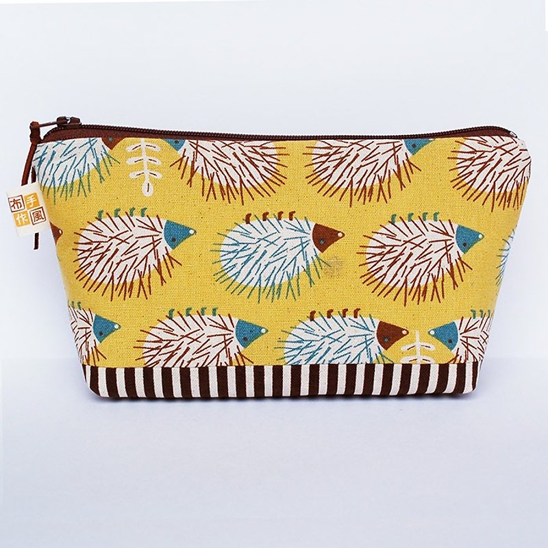 Chubby hedgehog wide-bottomed pen bag - กล่องดินสอ/ถุงดินสอ - ผ้าฝ้าย/ผ้าลินิน สีเหลือง