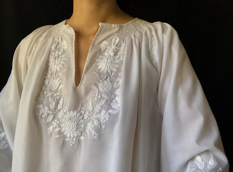 Hungarian hand-embroidered long-sleeved top/shirt - Women's Tops - Cotton & Hemp 