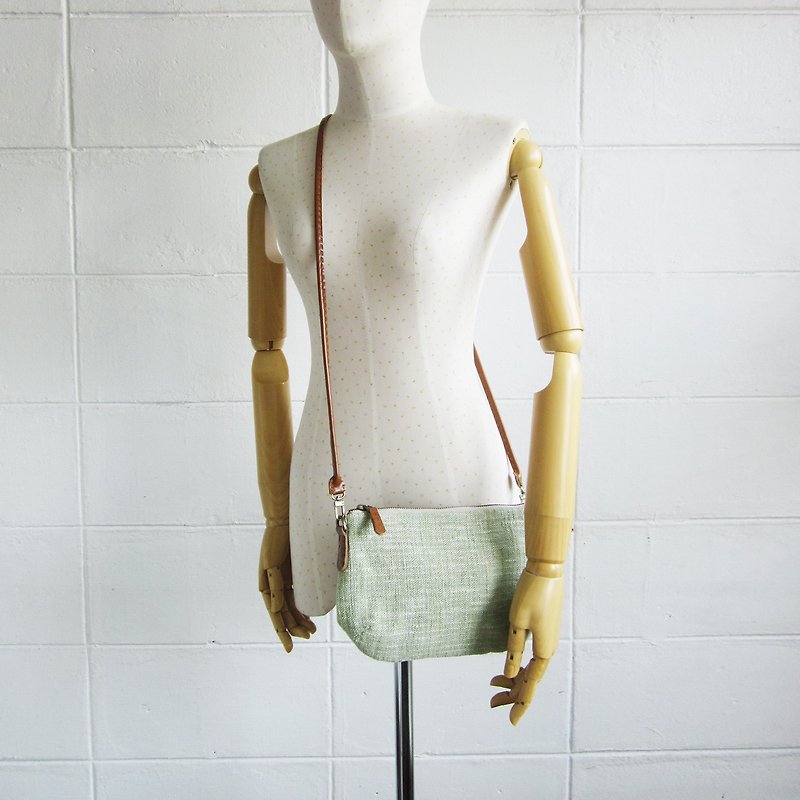 Crossbody Bags mini Curve Hand woven and Botanical Dyed Cotton Green Color 斜背包 - Messenger Bags & Sling Bags - Cotton & Hemp Green