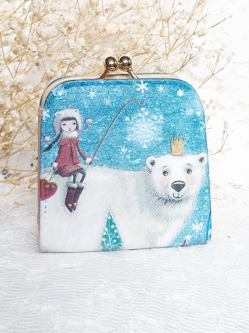 Limited hand-made Christmas gift exchange - Girl with a bear Gold Coin Purse - กระเป๋าใส่เหรียญ - หนังแท้ 