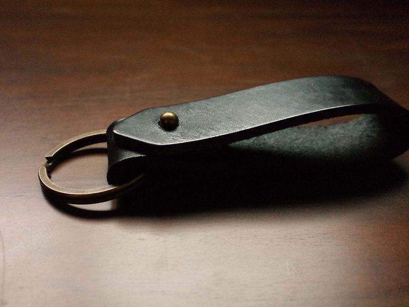 客製化牛皮鑰匙圈－黑色 - 鑰匙圈/鑰匙包 - 真皮 黑色