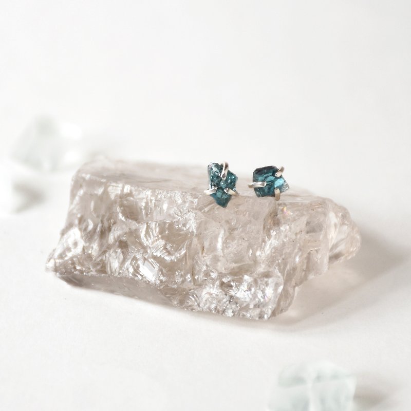 Handmade Raw Ice Blue Tourmaline with sterling silver Stud Earring - Earrings & Clip-ons - Gemstone Blue