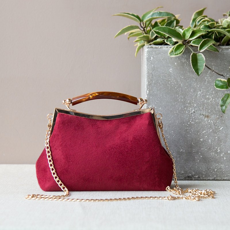 Suede Fabric handmade handbags - กระเป๋าแมสเซนเจอร์ - วัสดุอื่นๆ สีแดง
