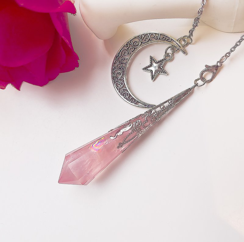 Precious Rare Natural Rainbow Crystal  Pendulum Necklace  Citrine Pendant. - สร้อยคอ - คริสตัล หลากหลายสี