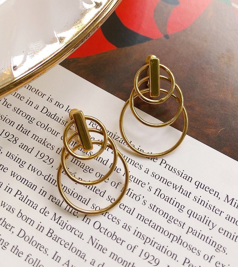 [Western antique jewelry / old age] Napier will modern swing metal clip earrings - ต่างหู - โลหะ สีทอง