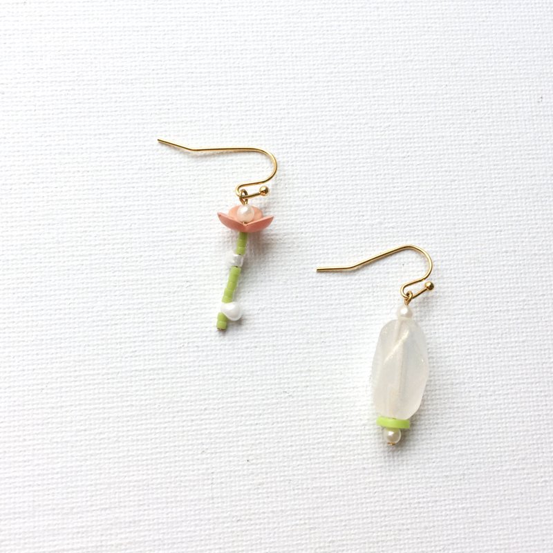 Barbie Beaded (Pink) Clip-on/Pin Earrings - ต่างหู - เรซิน 