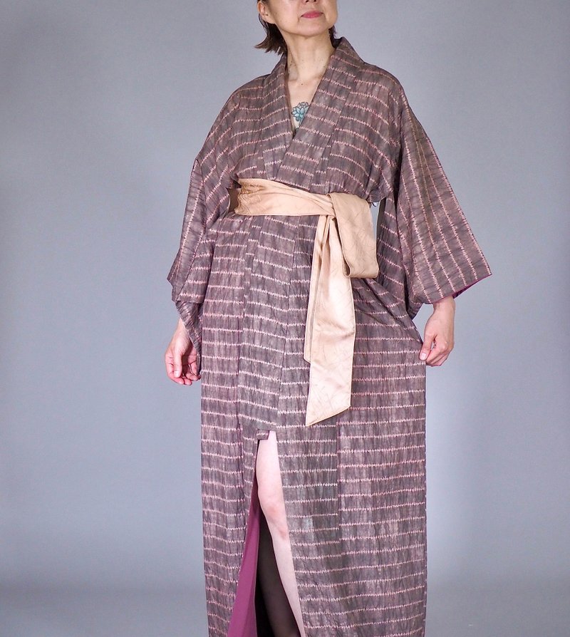 【日本製】 柔軟絲綢和服連身裙、復古和服、淡紫色粉紅色、給她 - 禮服/小禮服 - 絲．絹 粉紅色