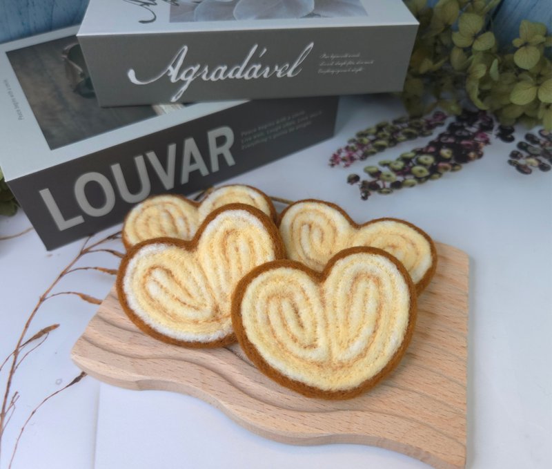 蝴蝶酥餅乾羊毛氈禮盒 療癒小物 擺飾 - 擺飾/家飾品 - 羊毛 咖啡色