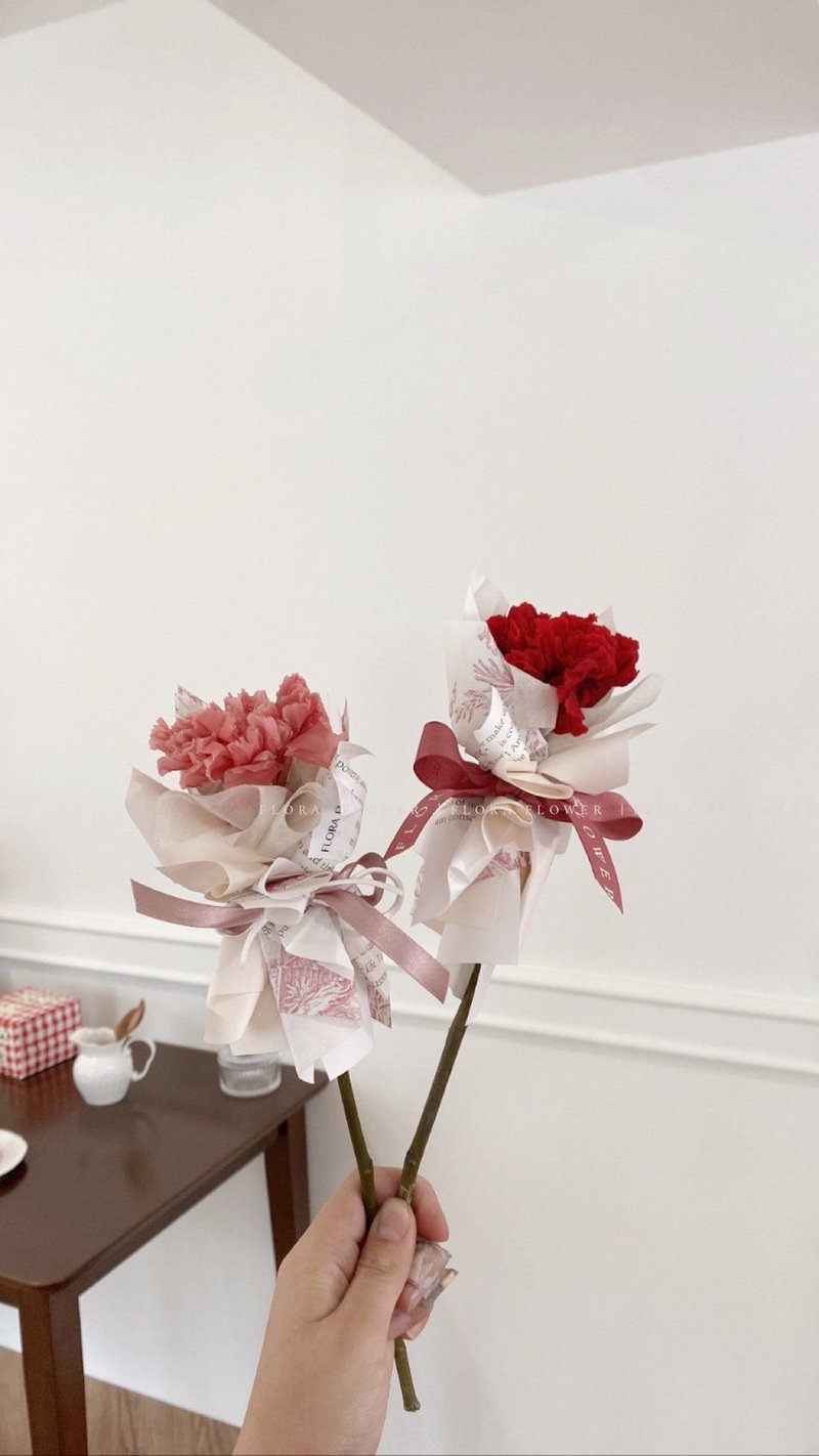 Flora Flower Eternal Single Carnation - Dedicated to Mother's Day (2 Types) - ช่อดอกไม้แห้ง - พืช/ดอกไม้ สึชมพู