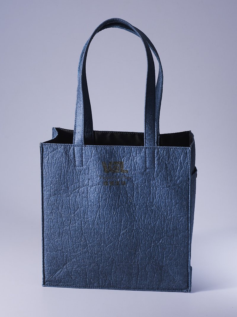 Vegan pineapple leaf leather tote bag - กระเป๋าถือ - พืช/ดอกไม้ สีน้ำเงิน