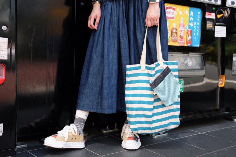 藍色間條tote bag - 手提包/手提袋 - 棉．麻 