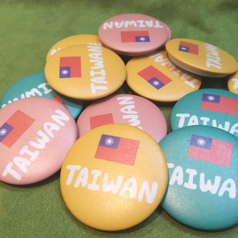 |Big Badge| Taiwan (six styles) / 003 - Badges & Pins - Plastic 