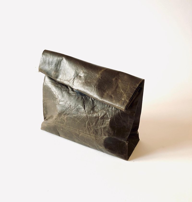 KAMIBUKURO (paper bag) large Domestic genuine cowhide khaki - Clutch Bags - Genuine Leather Khaki