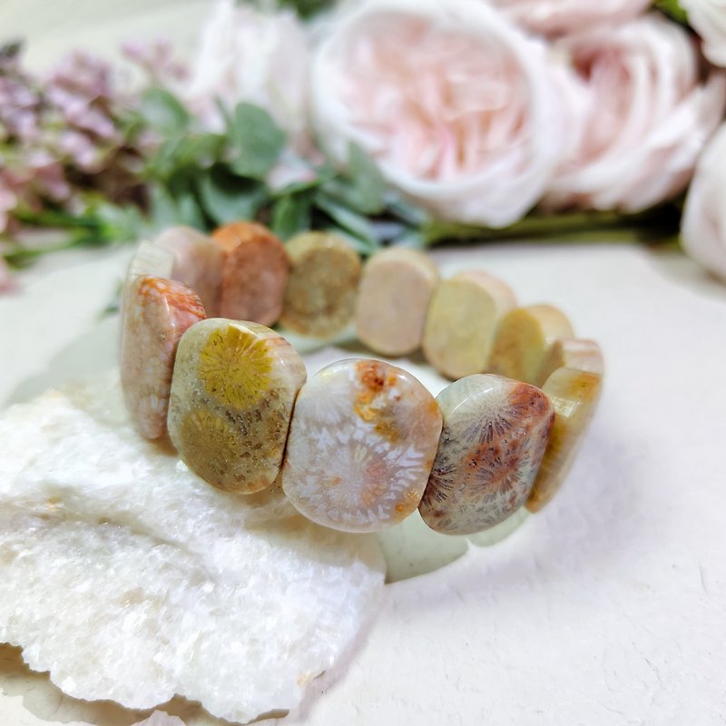 Blossom clusters * pastel big flower natural coral jade bracelet customized gift - สร้อยข้อมือ - หยก สึชมพู