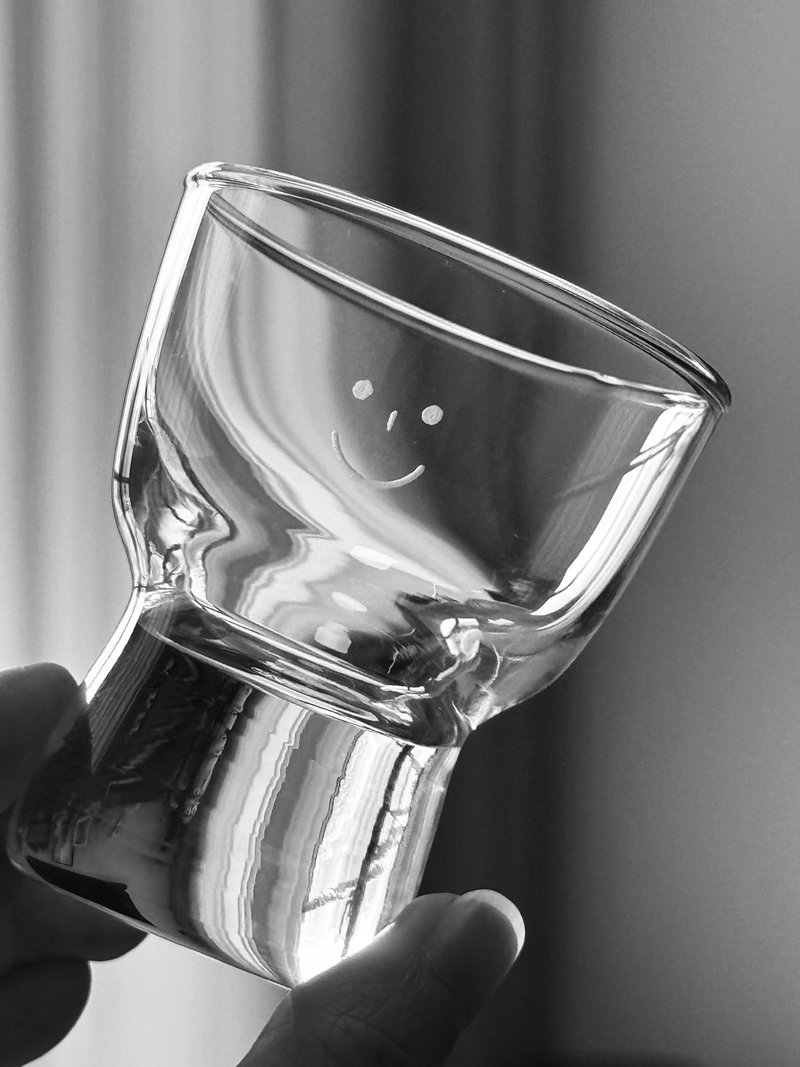 手刻微笑清酒酒杯 - 酒杯/酒器 - 玻璃 透明