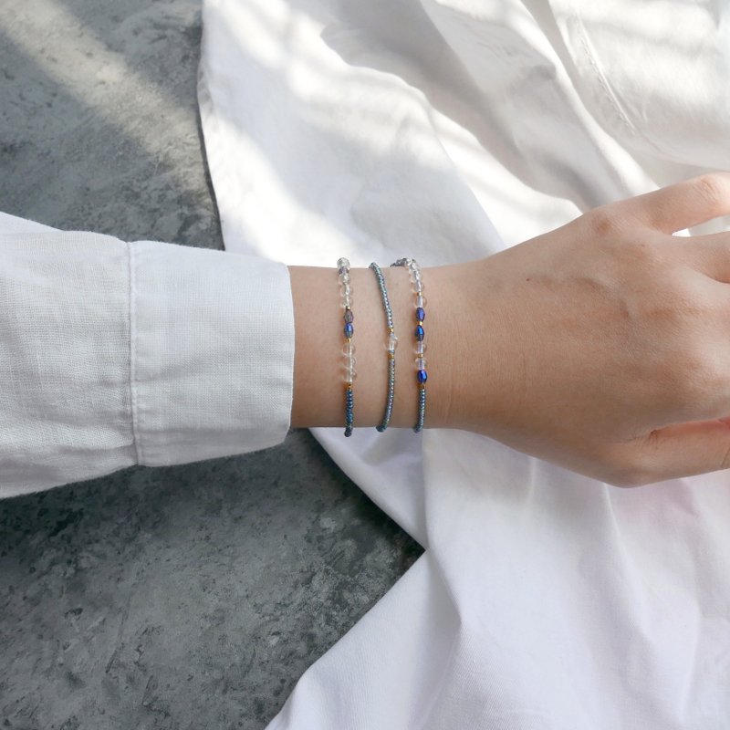 April White Crystal / Birthstone Morse Code Blessing Bracelet / Customized / Fast Shipping / Birthday Bridesmaid Gift - สร้อยข้อมือ - เครื่องประดับพลอย สีใส