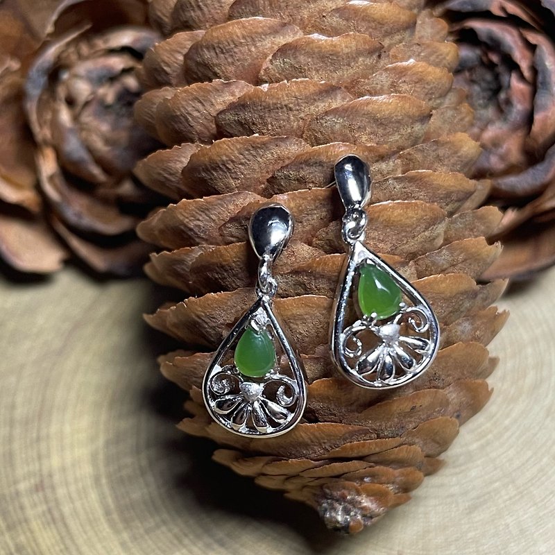Bloom Earrings Natural Jasper A Goods 925 Sterling Silver Mother's Day Valentine's Day Gift - ต่างหู - หยก สีเขียว