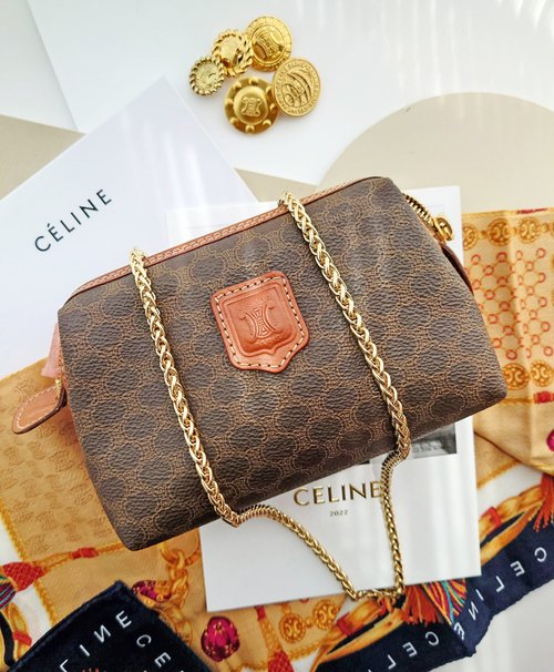 Second-hand bag CELINE Brown flower cosmetic bag chain bag cloud bag  crossbody bag crossbody bag clutch bag shoulder bag - Shop and then i met  you Messenger Bags & Sling Bags 