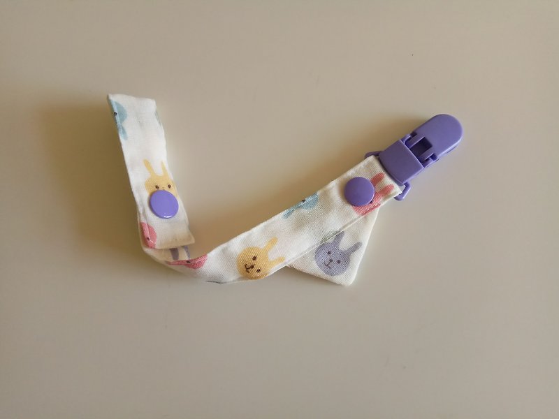 <兔儿> pennant nipple clip pacifier with pacifier chain toy clip - Bibs - Cotton & Hemp Blue