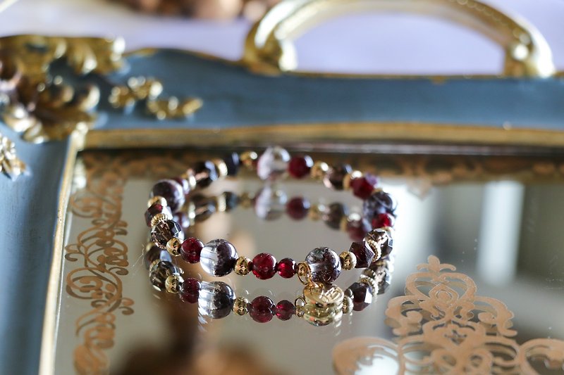 7A cure gynecological red ghost bracelet ore design / royal grace - red specter - Stone - สร้อยข้อมือ - คริสตัล สีแดง