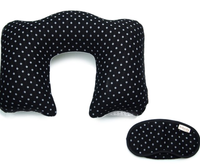 dot & dot travel pillow