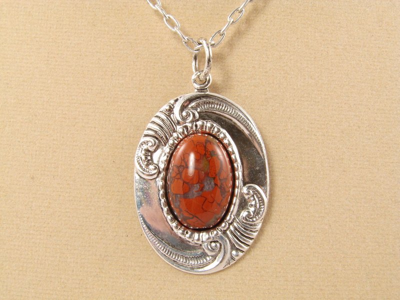 Red Jasper Necklace Fire Red Stone Oval Silver Boho Pendant Necklace Jewelry - สร้อยคอ - เครื่องประดับพลอย สีแดง