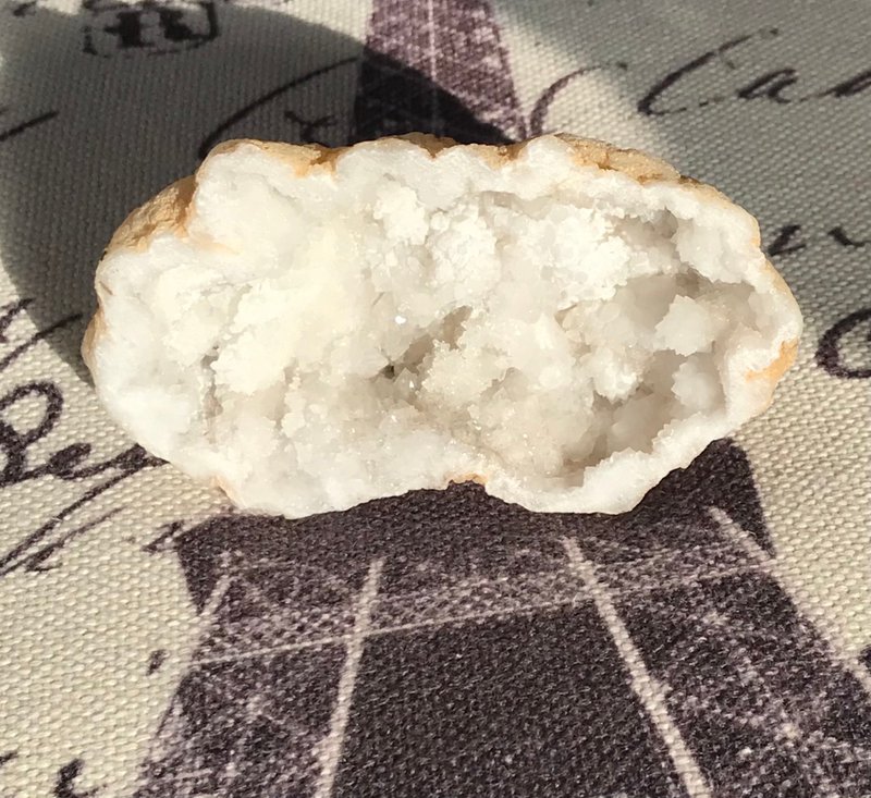 摩洛哥白水晶洞 天然原石 水晶 crystal 擺設 水晶原礦天然原石 - 其他 - 水晶 白色