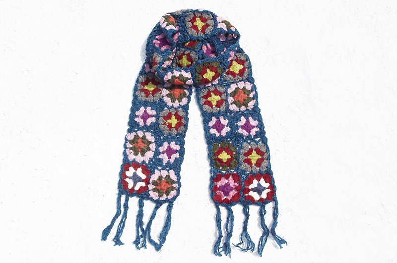 クリスマスギフト制限手編みウールスカーフ/花かぎ針編みスカーフ/かぎ針編みスカーフ/手織りスカーフ/花ステッチウールニットスカーフ-東ヨーロッパの森風スカーフブルー花の森 - スカーフ - ウール 多色