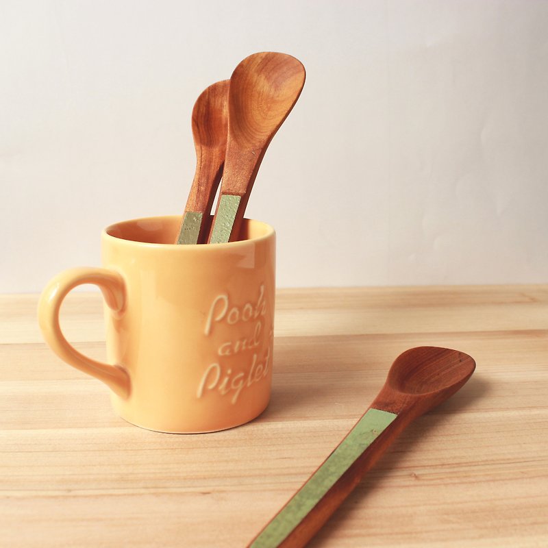 Old house with old wood. Lake green old lacquer spoon - Cutlery & Flatware - Wood Green