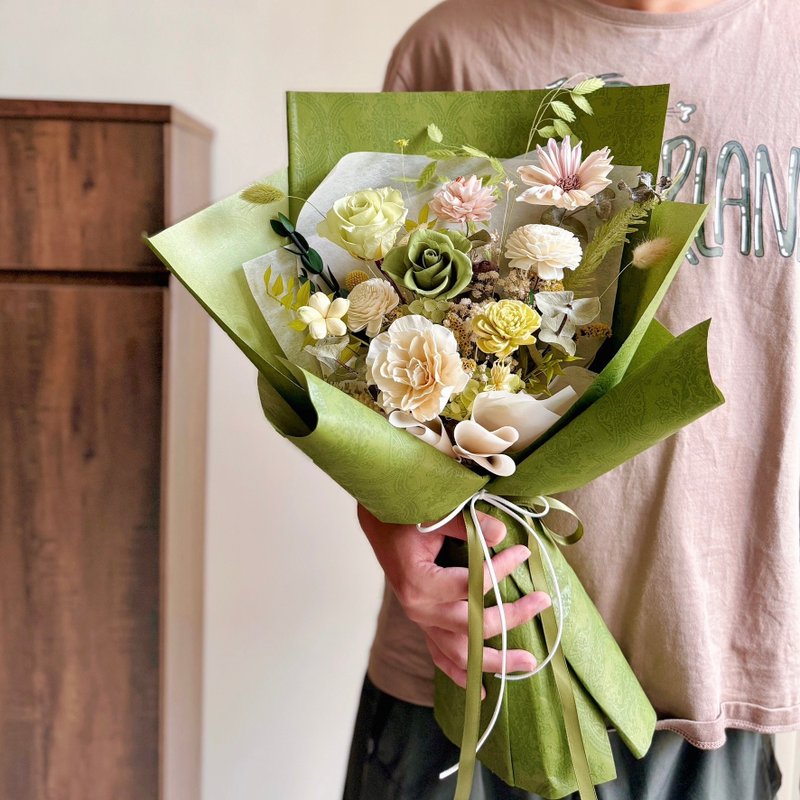 Gucci Green Everlasting Rose Bouquet Valentine's Day Bouquet - Dried Flowers & Bouquets - Plants & Flowers Green