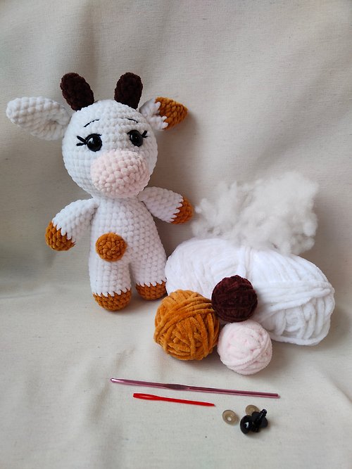 Crochet kit beginner with yarn, crochet narwhal, narwhal plush