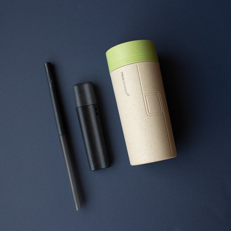 TRUEGRASSES SUI Bottle + nubo55 water cup straw set / tea green with starry sky black - หลอดดูดน้ำ - วัสดุอื่นๆ หลากหลายสี