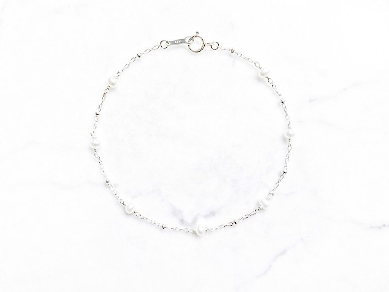 ::Girls Series:: Mini Pearl Silver Ball Fine Bracelets - สร้อยข้อมือ - เงินแท้ 