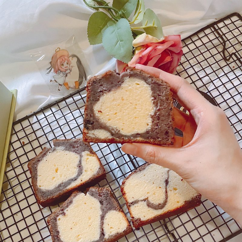 Pound cake+ scone+biscuit gift box - เค้กและของหวาน - อาหารสด หลากหลายสี