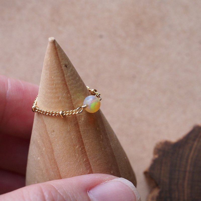14K GF Opal chain ring October birthstone - แหวนทั่วไป - เครื่องประดับพลอย หลากหลายสี